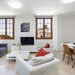 Old City Two-Bedroom Apartment With Sea View