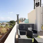 Old Town Cozy Two-Bedroom Apartment