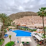 2 Bed Apart With Pool View Castle Harbour C202