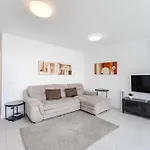 Modern Apartment In Las Americas