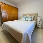 Apartamerica Garden Apartment - 150 Metres From The Beach