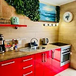 Lux And Cozy Apartment