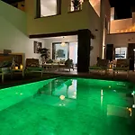 Welcome To Villa Bali A Luxurious Modern Getaway