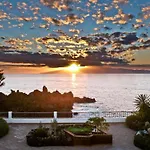 Luxury Oceanfront Apt In Villa - Next To Beach