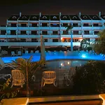 Pool Level Flat In Parque Santiago 1