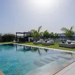 Karat Villa Serendibita