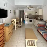 1 Bed Duplex, Pool View In Castle Harbour C113
