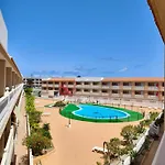 Encantador Estudio Con Terraza Privada Y Espectaculares Vistas Al Mar En Costa Del Silencio, Cerca De Los Cristianos