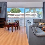 Eden Rentals White Molino Oasis