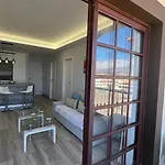 Boutique One Bed Sea Views And Free Wifi