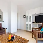 3A Penthouse Abrigos, Wi-Fi And Terrace
