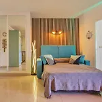 Luxory Dreamy Sunset, Seafront, Direct Access To The Promenade,Wifi,Pool,Free Parking