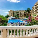 Apt In Castle Harbour With Great Views C104