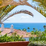 Seaviews Garden Holiday With Palms In Sand Club Sc171