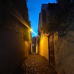 Casa Rosales