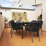 Rooftop Cityview Classic Suite