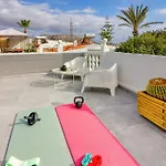 Family Villa With Terrace, Hot Tub, Pool, View And Grill In Chayofa