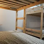 Single Fin Surf Hostel