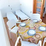 Apartamento Helena En Garden City Con Piscina Climatizada