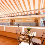 Los Seres , Balcon Y Piscina