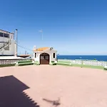 Okstay Family House Close To The Sea Caleton