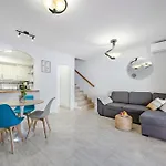 Apartment With Private Patio