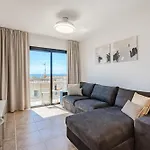 Fresh Cosy Sea View Apartment