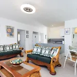 32 Dream Azul By Smart Holiday