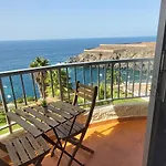Cozy Apartment With Ocean Stunning Views