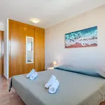 Apartment Vista Oceano Y Piscinas Paraiso By Interhome