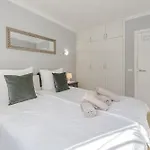Beach Haven Apartment