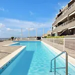 Costa Isora Frontline Pool