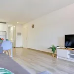 Amplio Apartamento Con Terraza Soleada, Piscina Y Wifi - Es-347-49