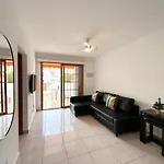 Beautiful Poolside Apartment In Los Diamantes