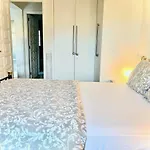 Cosy Flat Near Golf Club - Heated Pool, Terrace, Garden, Wi-Fi