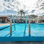 Big Property By The Beach And Natural Pool
