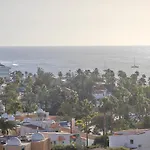 Blanco&Azul - Comfortable Ocean View Apartment Next To The Beach