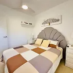 Apartment In Front Of The Ocean