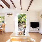 Home2Book Cozy Cottage Bougainville, Peace Retreat