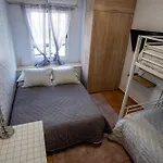 Casa Julio - Rooms With Private Bathroom And Shared Kitchen - 3 Min Walk From The Ocean