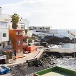 Home2Book Charming Sea Front House