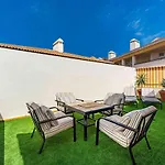 4 Bedroom Villa With Jacuzzi, Heated Swimmingpool, Front Ocean And View !