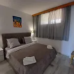 Altamira 81 - One Bed