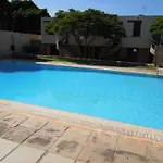 Apartment Jacaranda Mit Pool
