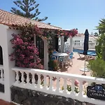 Colina Golf Excellent Holiday Home With Heated Pool