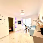 Serene Flat In Central Location Overlooking Siam Park