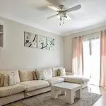 Family Holiday In Cozy Apartment