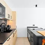 Modern Cozy Ocean View Apartment Near The Beach With Swimming Pool In Complex