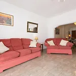 Villa Ana Lovely Central 2 Bedroom Villa