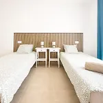 Fully Refurbished Private 3Br Villa Heated Pool